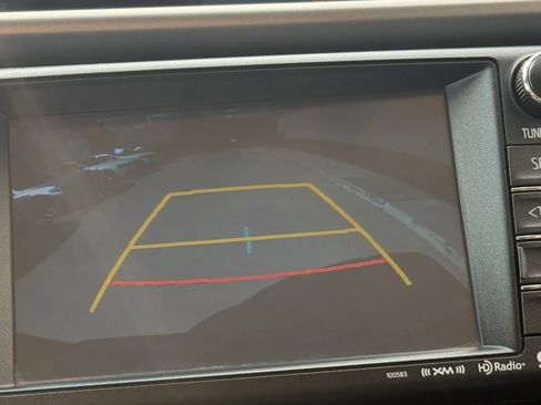 Used 2017 Toyota RAV4 Limited AWD/4WD image 19