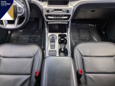 Used 2023 Ford Explorer XLT w/ Equipment Group 202A RWD image 24