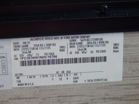 Used 2022 Ford E-350 and Econoline 350 Super Duty w/ A/C Prep Package RWD image 31