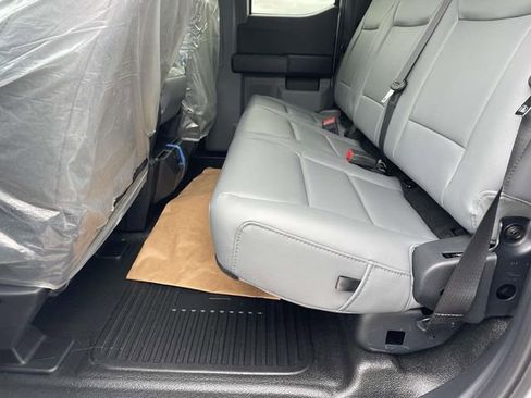 New 2026 Ford F450 XL w/ XL Chrome Package image 18