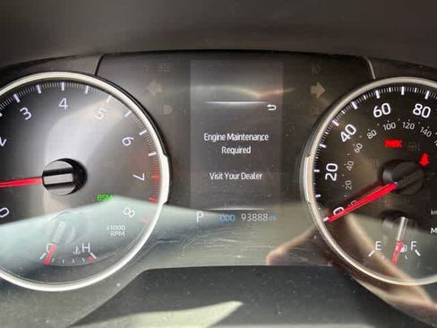 Used 2019 Toyota RAV4 XLE Premium FWD image 13