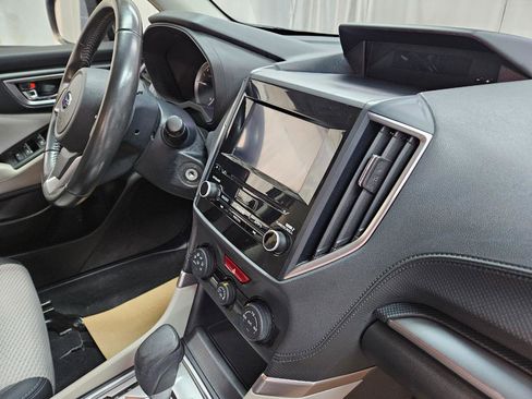 Used 2019 Subaru Forester Premium AWD/4WD image 22