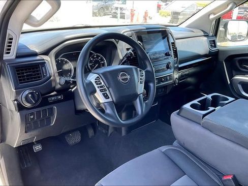 Used 2023 Nissan Titan SV AWD/4WD image 14