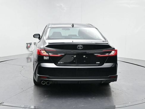 Used 2025 Toyota Camry SE FWD image 21