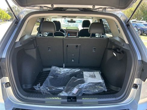 New 2026 Volkswagen Taos SE image 51