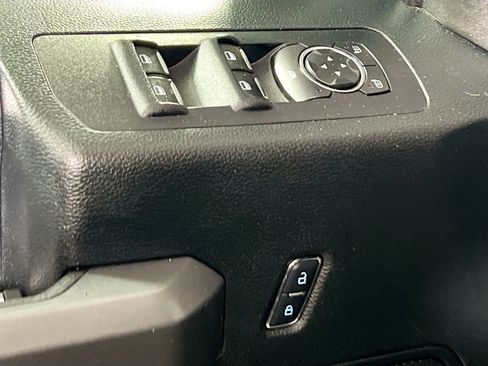 Used 2016 Ford F150 XLT w/ Equipment Group 302A Luxury AWD/4WD image 16
