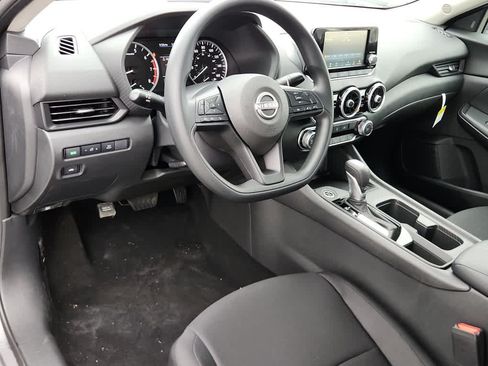 Used 2025 Nissan Sentra S FWD image 11