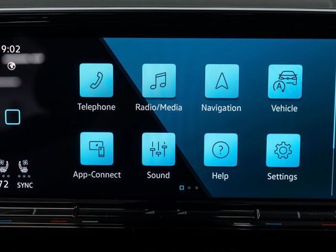 Used 2024 Volkswagen Atlas Cross Sport SE AWD/4WD image 21