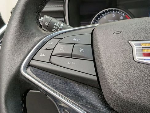 Certified 2023 Cadillac XT5 Premium Luxury AWD/4WD image 11
