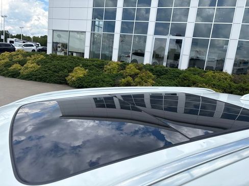 Certified 2023 Volvo XC90 B5 Core w/ Climate Package AWD/4WD image 11