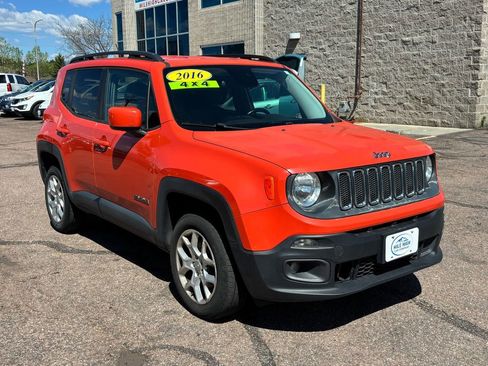 Used 2016 Jeep Renegade Latitude AWD/4WD image 1