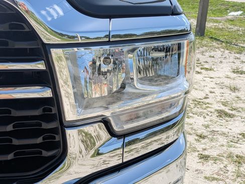 Used 2024 RAM 2500 Big Horn w/ Bed Utility Group AWD/4WD image 10