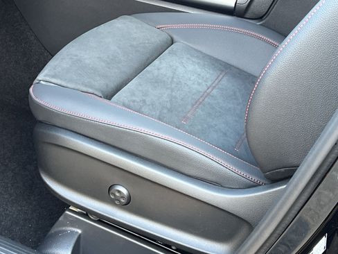 New 2026 Mercedes-Benz GLA 250 4MATIC image 12