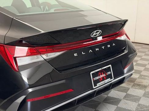 New 2026 Hyundai Elantra SEL Sport Premium FWD image 8