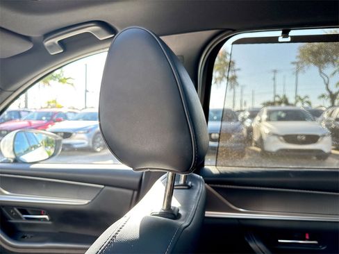 Used 2024 MAZDA CX-90 3.3 Turbo S w/ Premium Package image 17