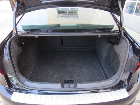 Used 2023 Volkswagen Jetta Sport image 21