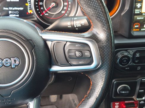 Used 2021 Jeep Gladiator Mojave AWD/4WD image 20