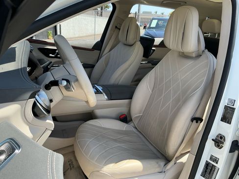 Used 2023 Mercedes-Benz EQS 580 4MATIC SUV image 18