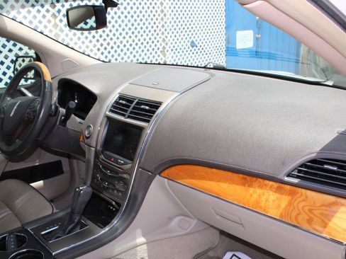 Used 2015 Lincoln MKX FWD w/ Equipment Group 102A image 11