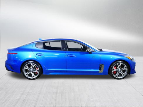 Used 2020 Kia Stinger GT2 image 8