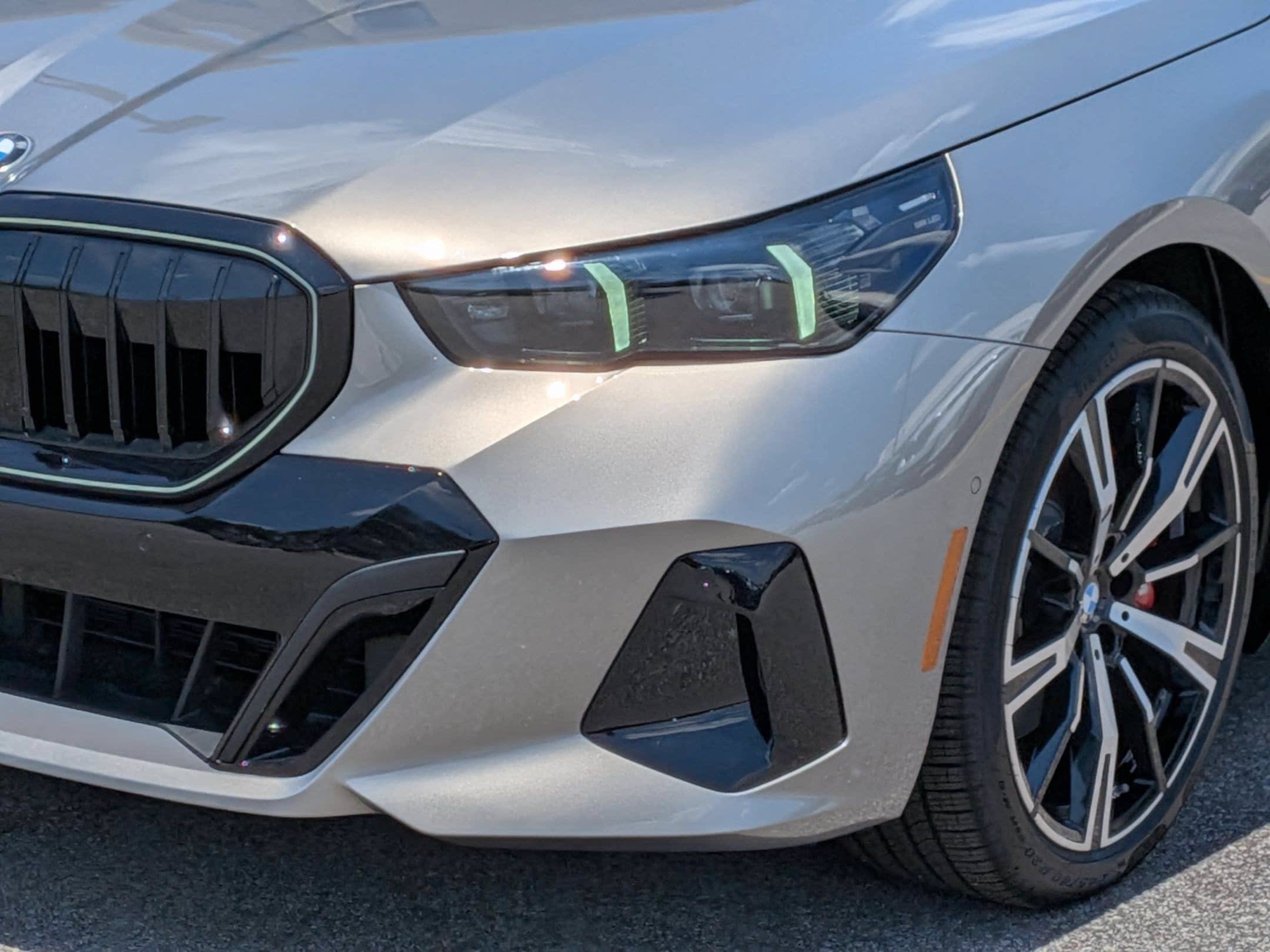 New 2027 BMW 530i xDrive w/ M Sport Package AWD/4WD image 9