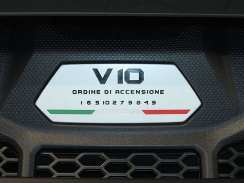 Used 2023 Lamborghini Huracan EVO RWD image 20
