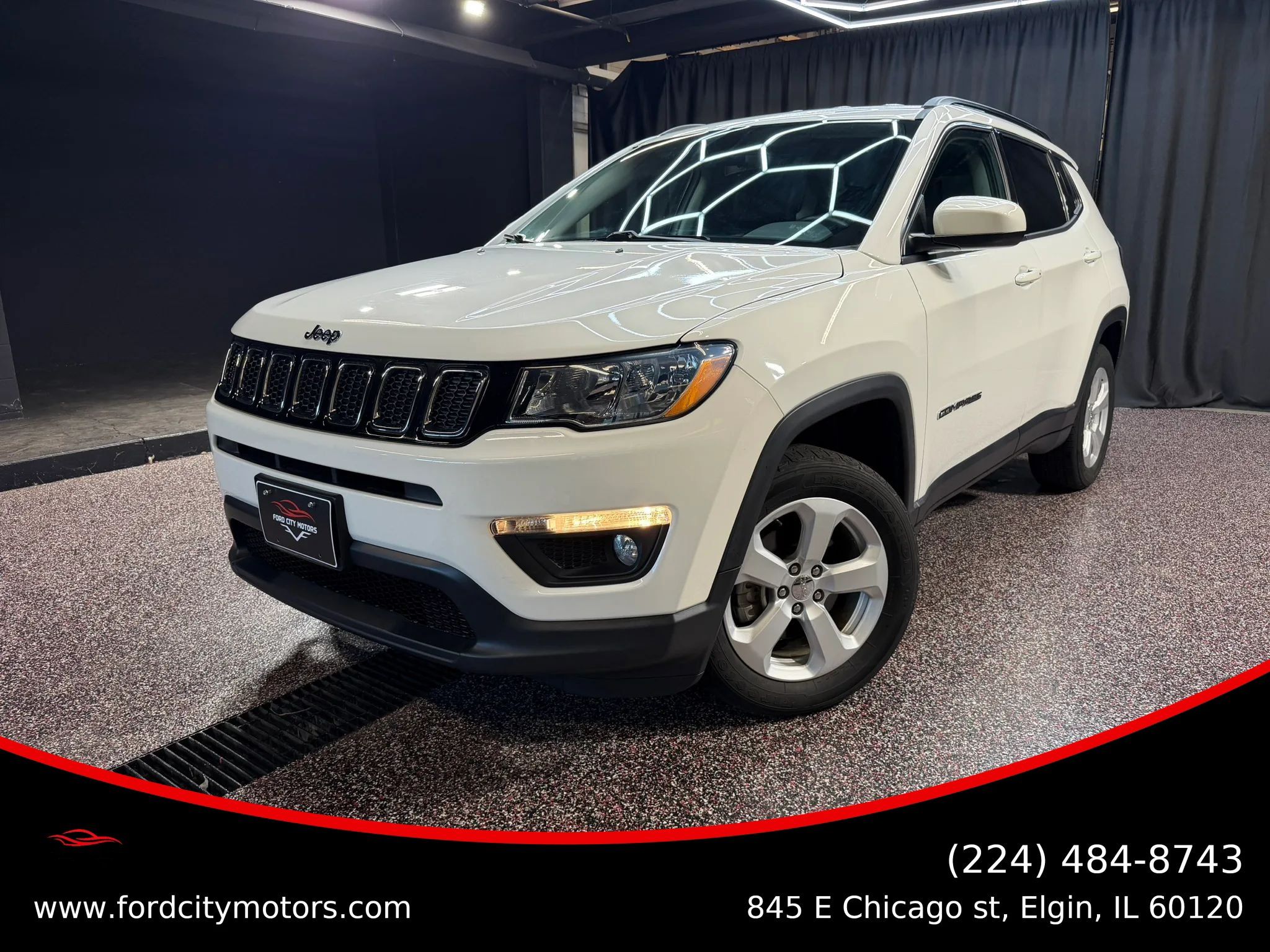 Used 2019 Jeep Compass Latitude w/ Cold Weather Group AWD/4WD image 1