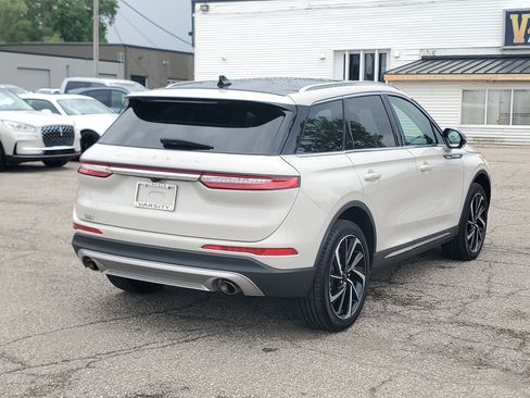 Certified 2024 Lincoln Corsair Reserve w/ Equipment Group 201A AWD/4WD image 6