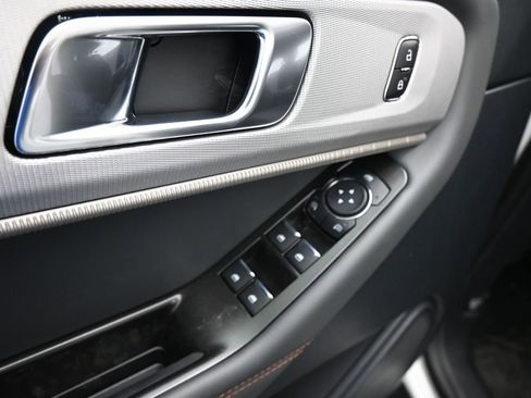 New 2026 Ford Explorer Active image 11