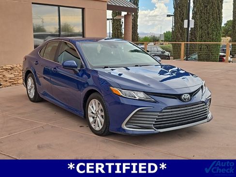 Used 2023 Toyota Camry LE image 11