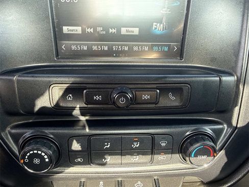 Used 2018 Chevrolet Silverado 1500 W/T image 17