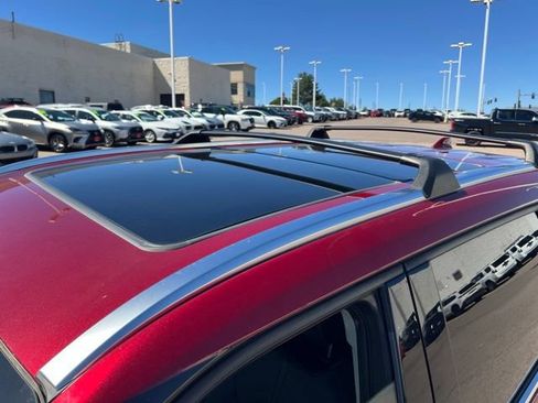 Used 2021 Toyota Highlander Platinum AWD/4WD image 14