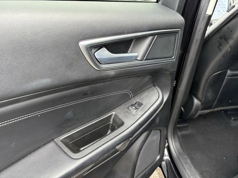 Used 2024 Ford Edge Titanium image 22