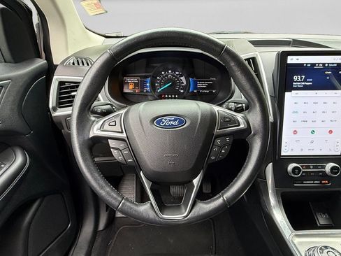 Used 2022 Ford Edge Titanium AWD/4WD image 19