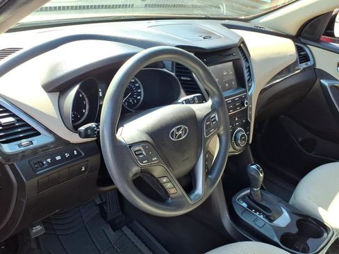 Used 2017 Hyundai Santa Fe Sport image 10