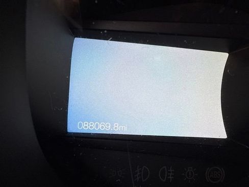 Used 2021 Ford Edge SEL FWD image 4