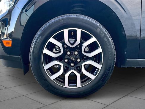 Used 2023 Ford Maverick Lariat w/ Lariat Luxury Package image 11