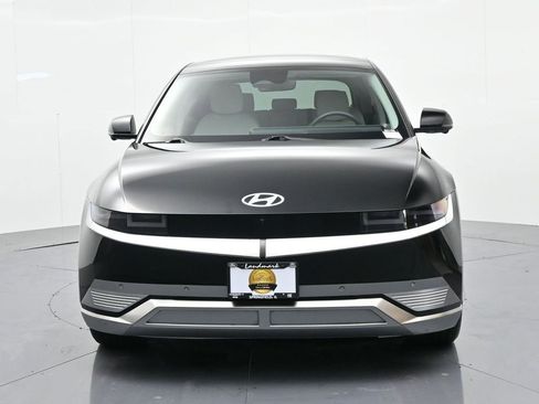 Used 2023 Hyundai Ioniq 5 Limited image 3