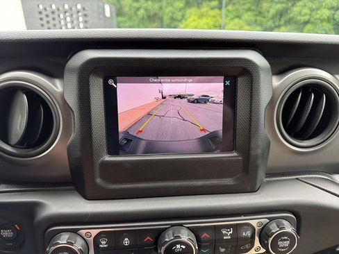 Used 2021 Jeep Gladiator Sport AWD/4WD image 81
