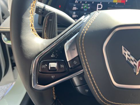 Used 2025 Chevrolet Corvette Z06 w/ Chrome Exterior Badge Package image 19