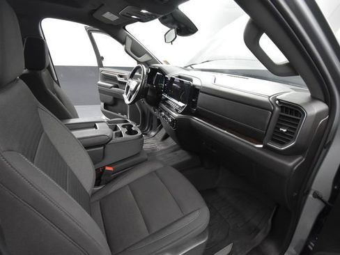 Used 2024 GMC Sierra 1500 SLE image 48