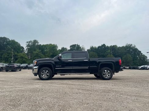 Used 2018 GMC Sierra 2500 SLT w/ Duramax Plus Package AWD/4WD image 12