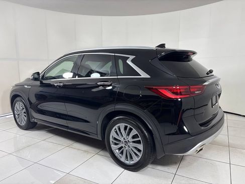 Used 2023 INFINITI QX50 Luxe FWD image 3