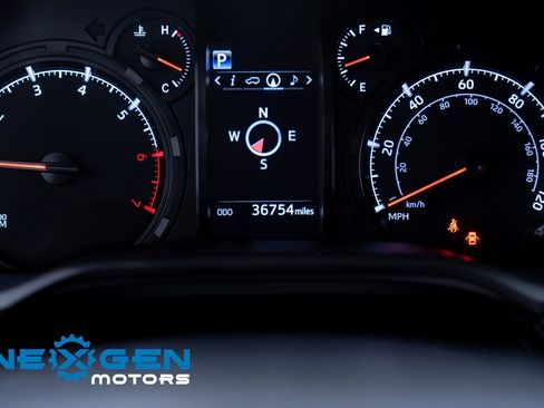 Used 2020 Toyota 4Runner SR5 image 9