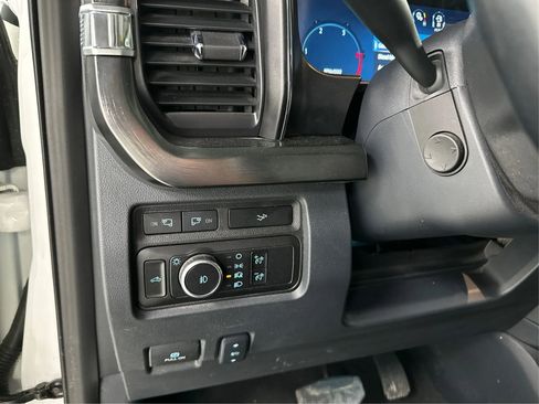 Used 2024 Ford F250 Lariat w/ Lariat Ultimate Package image 19