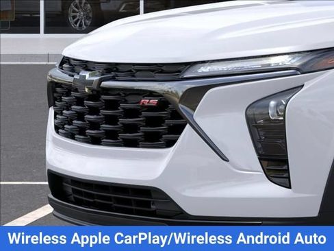 New 2026 Chevrolet Trax RS w/ Sunroof Package FWD image 16