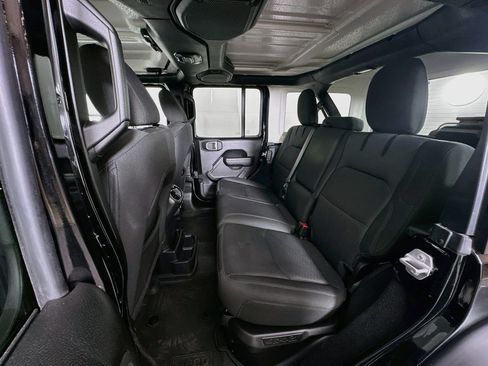 Used 2023 Jeep Wrangler Unlimited AWD/4WD image 25