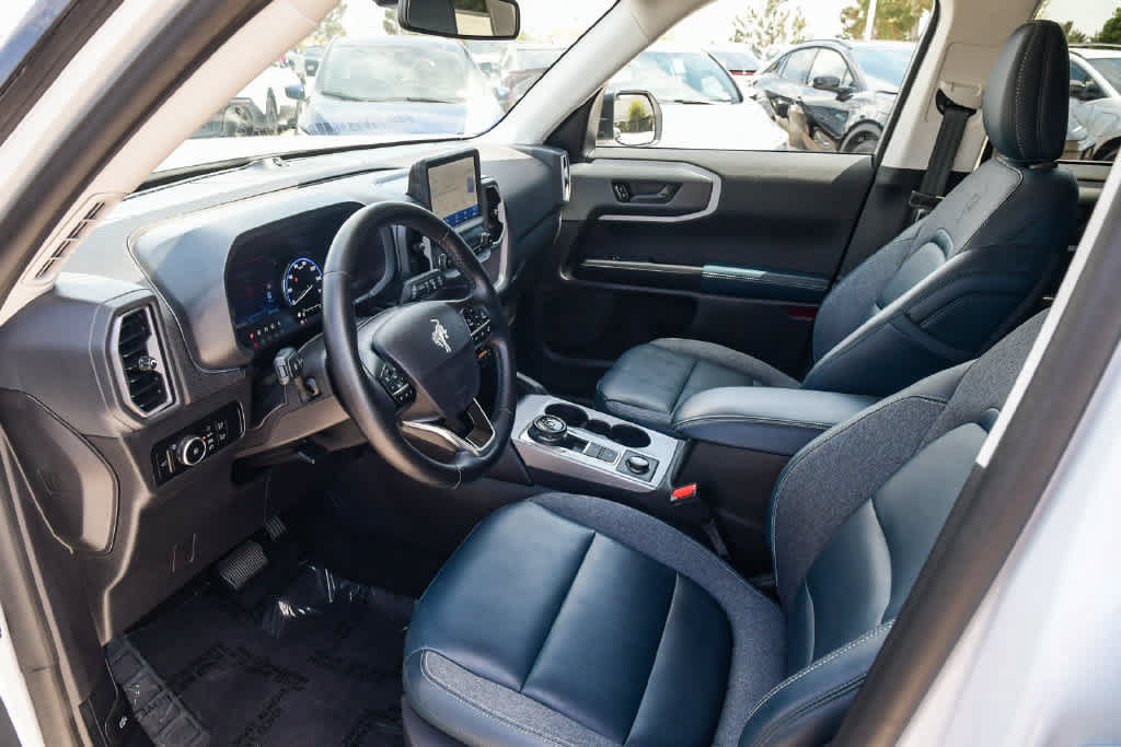 Used 2024 Ford Bronco Sport Outer Banks w/ Tech Package AWD/4WD image 16