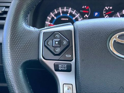 Used 2016 Toyota 4Runner Limited image 23