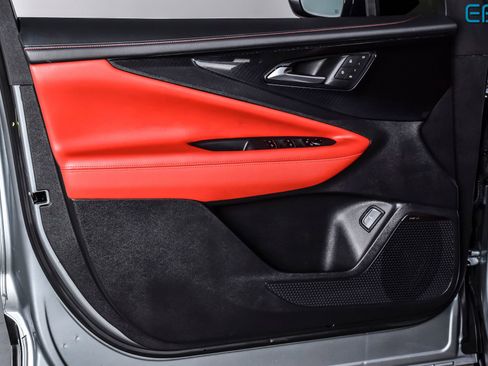 Used 2025 Chevrolet Blazer EV SS image 15